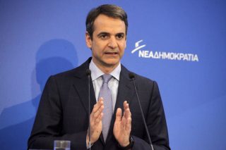«Ο Τσίπρας ζει στον παράλληλο κόσμο του»