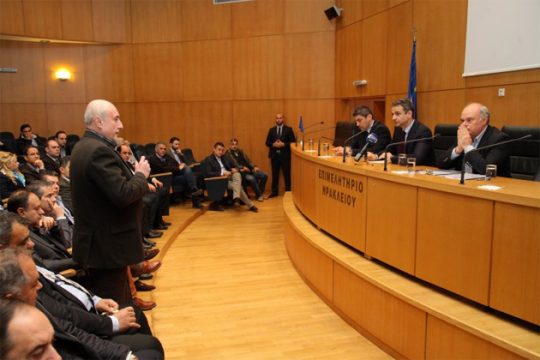 Σε επιμελητήριο Ηρακλείου και Λασίθι ο Κ. Μητσοτάκης