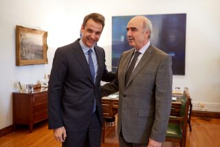 Ανακωχή για το… καλό τους