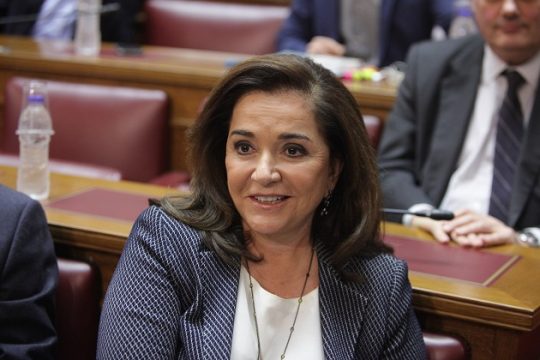 «Κοκορομαχία» ΣΥΡΙΖΑ – Ν.Δ. για κομματικούς διορισμούς