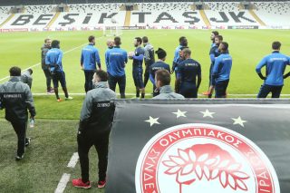 Μες στου Βοσπόρου τα στενά…