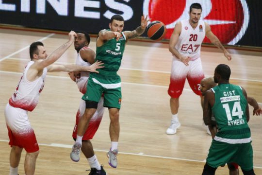 Ζωντανός στο κυνήγι της τετράδας ο Παναθηναϊκός