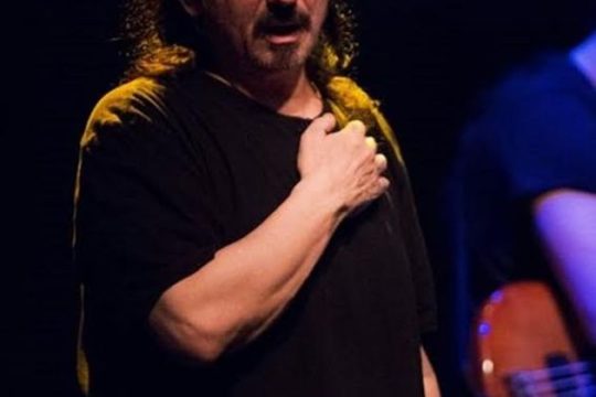 «Γράψαμε τραγούδια γι’ αυτά που ζήσαμε στο πετσί μας»