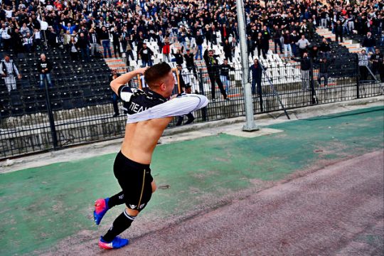 Νίκη εκτός… ορίων