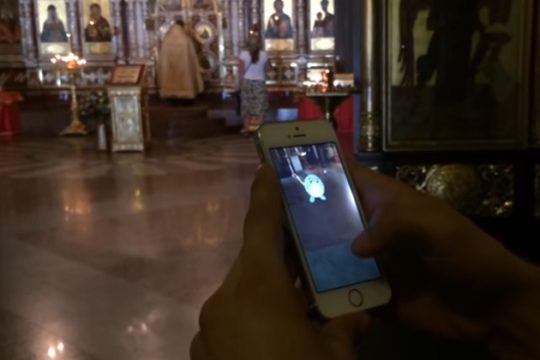 Στο εδώλιο γιατί κυνηγούσε Pokemon σε εκκλησία [Βίντεο]