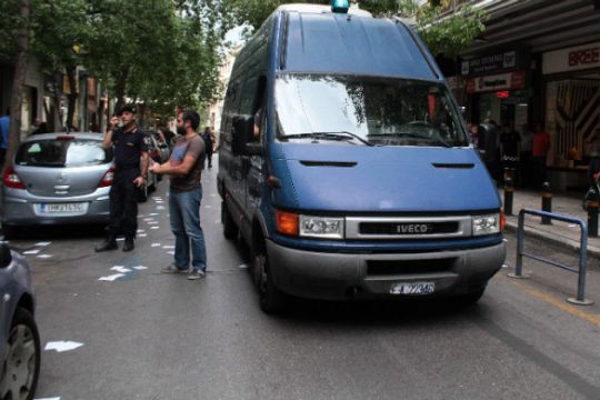 Με 15 προσαγωγές έληξε η κατάληψη στα γραφεία της Speedex