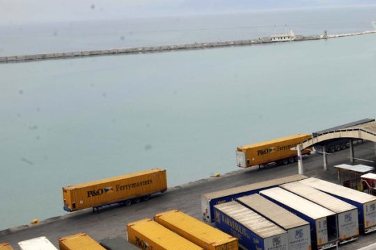 Θαλάσσια ρύπανση στο βόρειο λιμάνι της Πάτρας