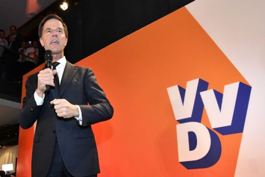 Ανάσανε η Ευρώπη με τη νίκη Ρούτε