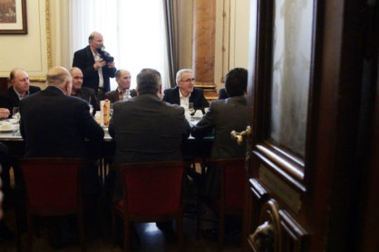 Προς παράταση μέχρι το 2017 η εθνική συλλογική σύμβαση
