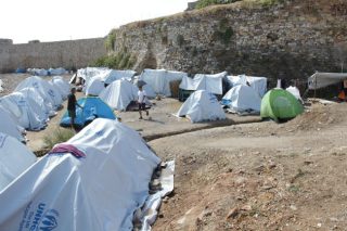 Αστυνομική επιχείρηση στον καταυλισμό της Σούδας