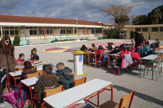 Λιγότεροι μαθητές εγκαταλείπουν το σχολείο