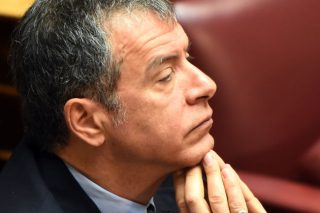 Τρία τα κεράκια και μύρια τα… διλήμματα και τα προβλήματα