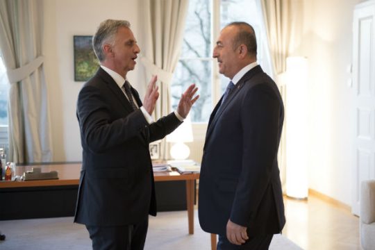 Ελβετικές προειδοποιήσεις για παρακολούθηση Τούρκων υπηκόων
