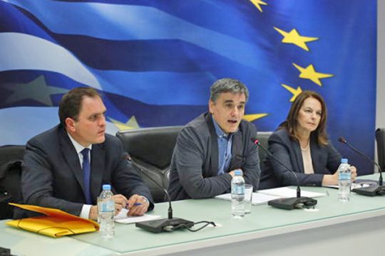«Μάτι» της Εφορίας στις καταθέσεις