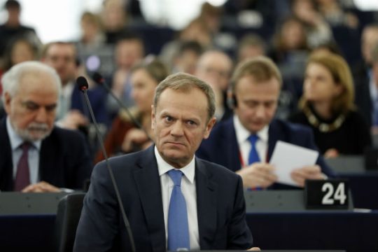 Ο Τουσκ διαβεβαιώνει. Το ΔΝΤ το ενημέρωσε;