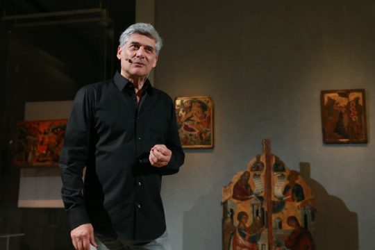 «Ο Ελληνας έχει φιλότιμο και αγαπάει την αληθινή ζωή»