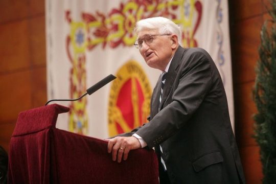 Γ. Χάμπερμας: Η κυβέρνηση Μέρκελ διέσπασε βαθιά την Ευρώπη