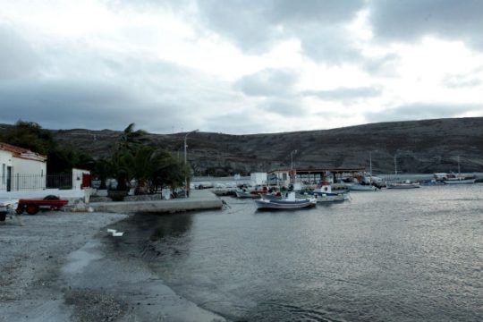 Συννεφιά και τοπικές μπόρες