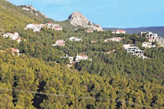 Σχέδιο νόμου για εξαγορά δασικών εκτάσεων και «οικιστικές πυκνώσεις»