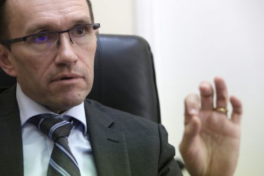 Στη σέντρα ο «λομπίστας» Εϊντε