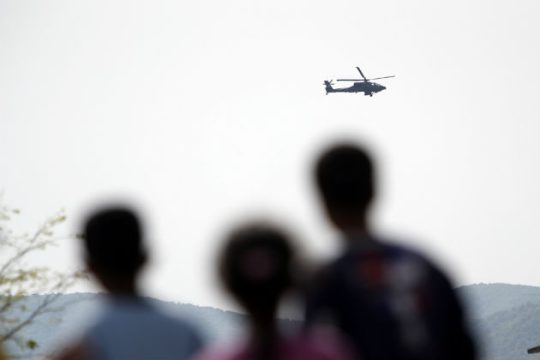 Νεκροί όλοι οι επιβαίνοντες του ελικοπτέρου που συνετρίβη
