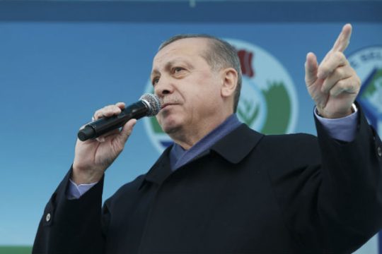 Δεν κάνει πίσω ο Ερντογάν για τον Γιουσέλ