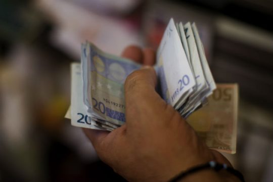 Τι ισχύει για το Δώρο Πάσχα – υπολογίστε τι σας αναλογεί