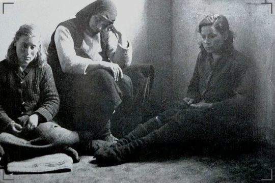 Η εν πολλαίς αμαρτίαις περιπεσούσα γυνή;