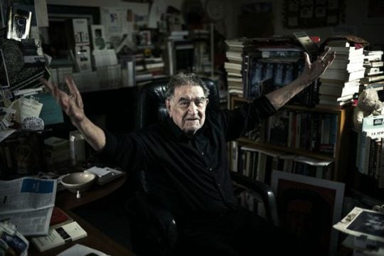 Ανυπότακτος μύθος του γαλλικού θεάτρου