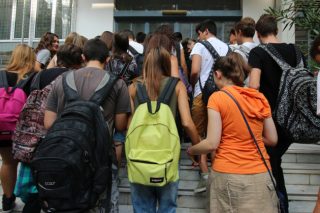 Ο μήνας… των απουσιών!