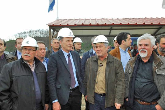 Ανταρτοπόλεμος για τον τεμαχισμό της ΔΕΗ