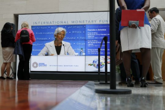 NYT: Διχασμένο το ΔΝΤ για την Ελλάδα