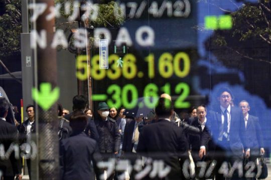 Το υψηλό χρέος απειλεί και την Ιαπωνία