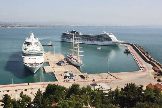 Σύσκεψη για τις λιμενικές υποδομές του Κατάκολου