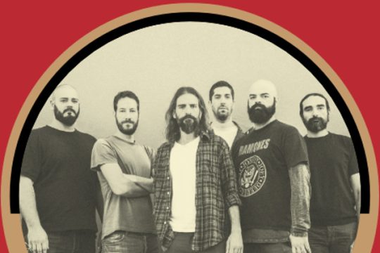 Το συγκρότημα των εκρηκτικών live επιστρέφει