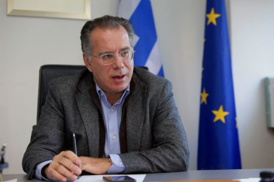Κόντρα ΣΥΡΙΖΑ – Ν.Δ. για τη διαχειρισιμότητα της κρίσης
