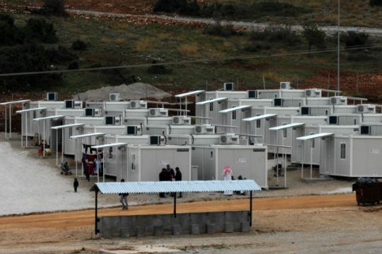Στάσεις εργασίας σε κέντρα φιλοξενίας Σάμου και Χίου