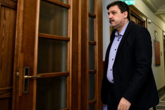 Ξανθός: Προς νομιμοποίηση η φαρμακευτική κάνναβη
