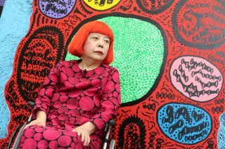 Τα καλειδοσκοπικά σύμπαντα της Yayoi Kusama