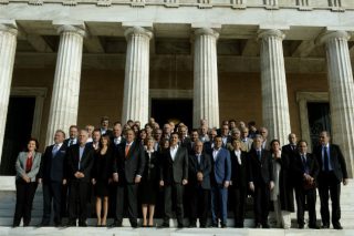 Οι νέοι και οι κυβερνητικές θέσεις