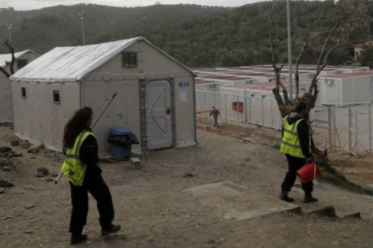 Ασταθή βήματα στην περίθαλψη των προσφύγων