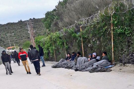 Απεργία πείνας και δίψας από 11 Σύρους στη Μόρια