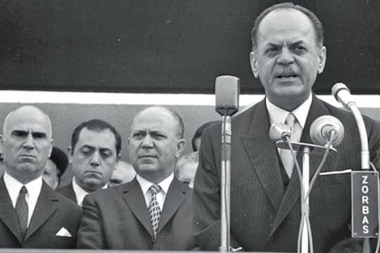 To μινιφουστοφορείν και το οφρυοβλεφαρογράφειν