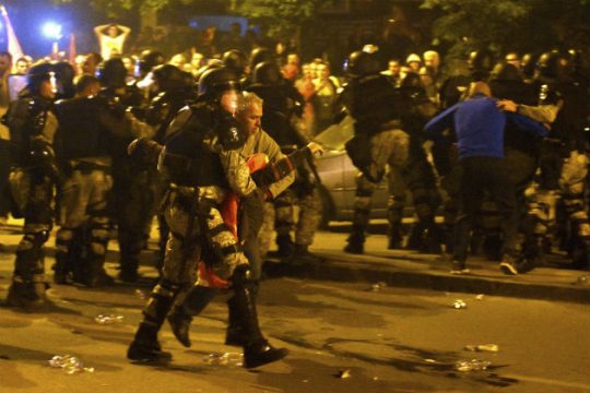 Ανησυχία στην Αθήνα για τις εξελίξεις στην ΠΓΔΜ
