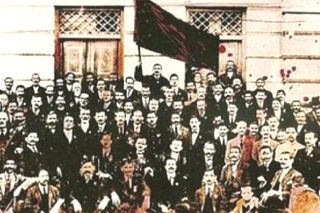 Εορτασμός με ποιήματα στη λίμνη