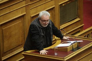 Κοσμεί το κοινοβούλιο ο Γρηγόρης Ψαριανός