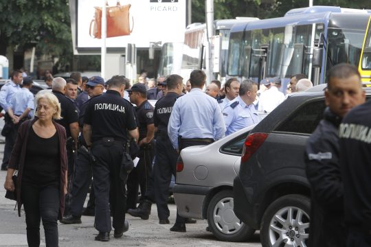 Τεταμένη παραμένει η κατάσταση στα Σκόπια