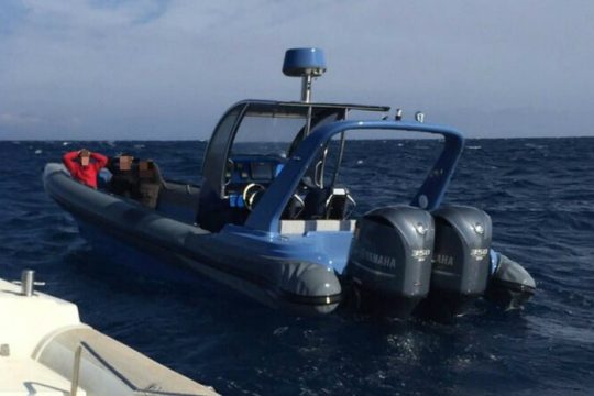 Ναρκωτικά με ταχύπλοα διακινούσε διεθνής σπείρα