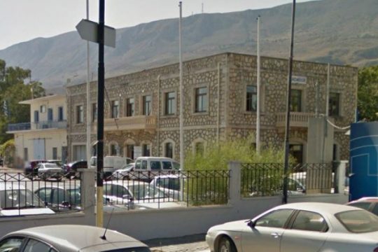 Διαμαρτυρία αγροτών στο τελωνείο Χανίων για πρόστιμο 7.500 €