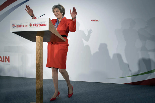 Το Brexit… στήνει κάλπες